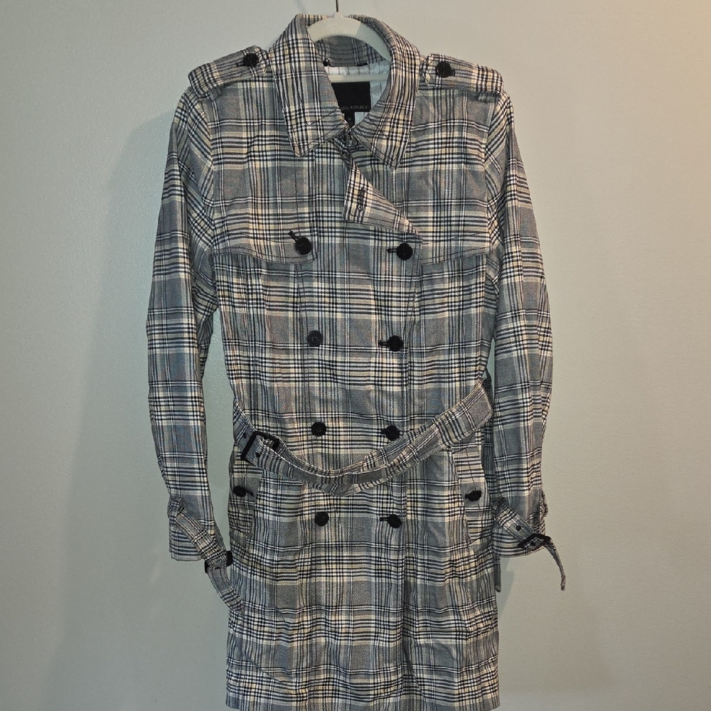 Banana Republic Plaid Gray Jacket with Subtle Yellow Highlights Size Medium
